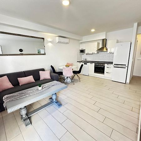 Apartments Danica Промайна Екстер'єр фото