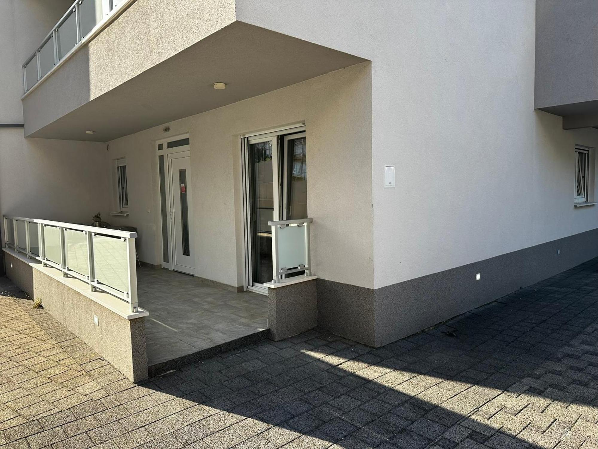 Apartments Danica Промайна Екстер'єр фото
