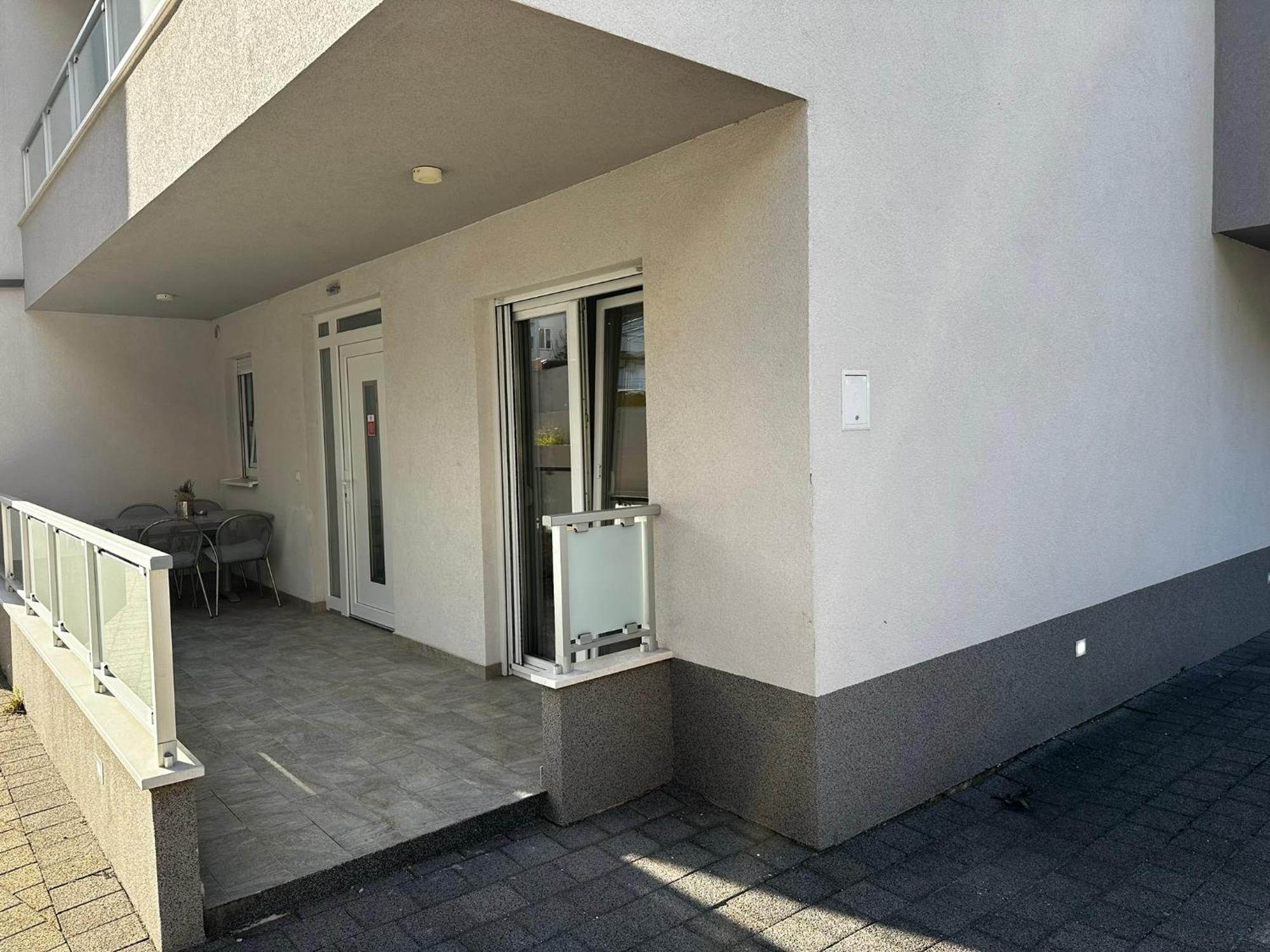 Apartments Danica Промайна Екстер'єр фото