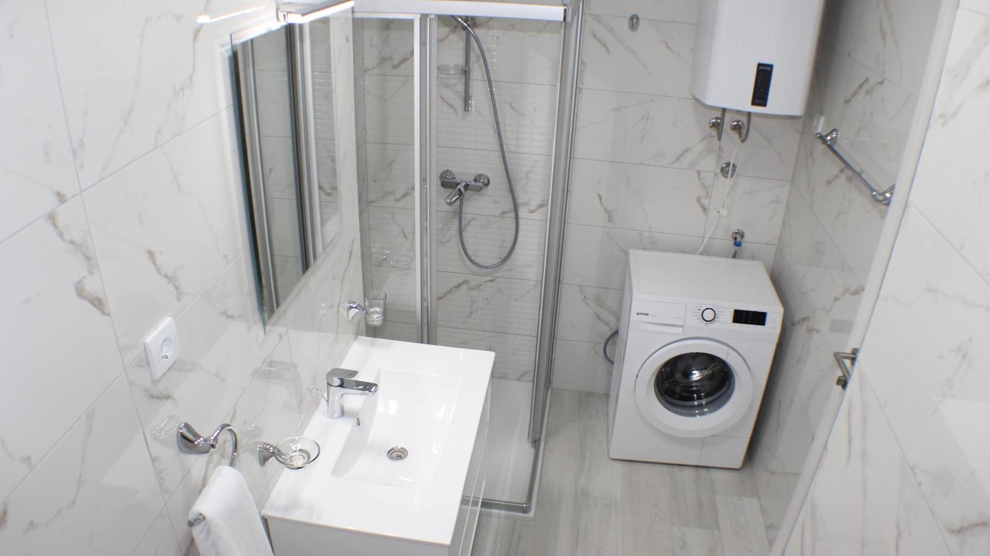 Apartments Danica Промайна Екстер'єр фото