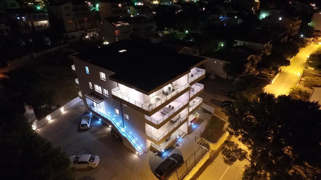 Apartments Danica Промайна Екстер'єр фото