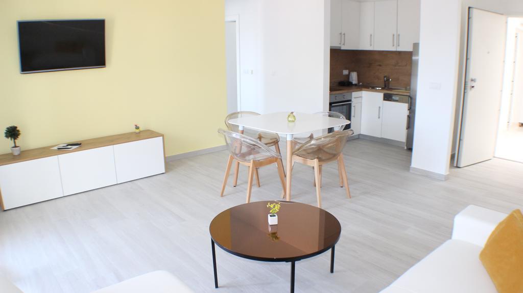 Apartments Danica Промайна Екстер'єр фото