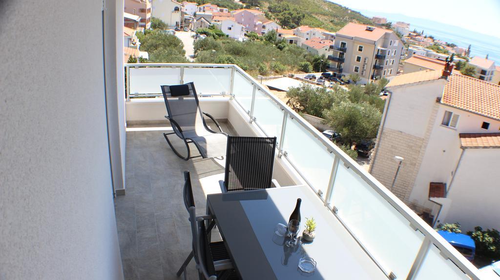 Apartments Danica Промайна Екстер'єр фото