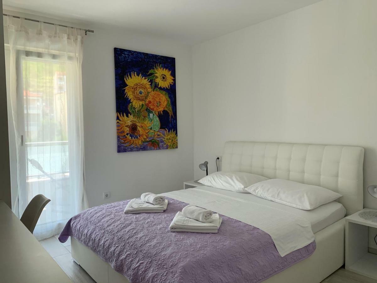 Apartments Danica Промайна Екстер'єр фото