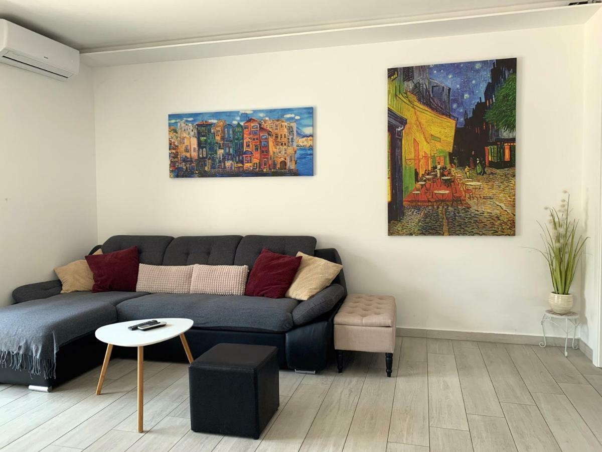 Apartments Danica Промайна Екстер'єр фото