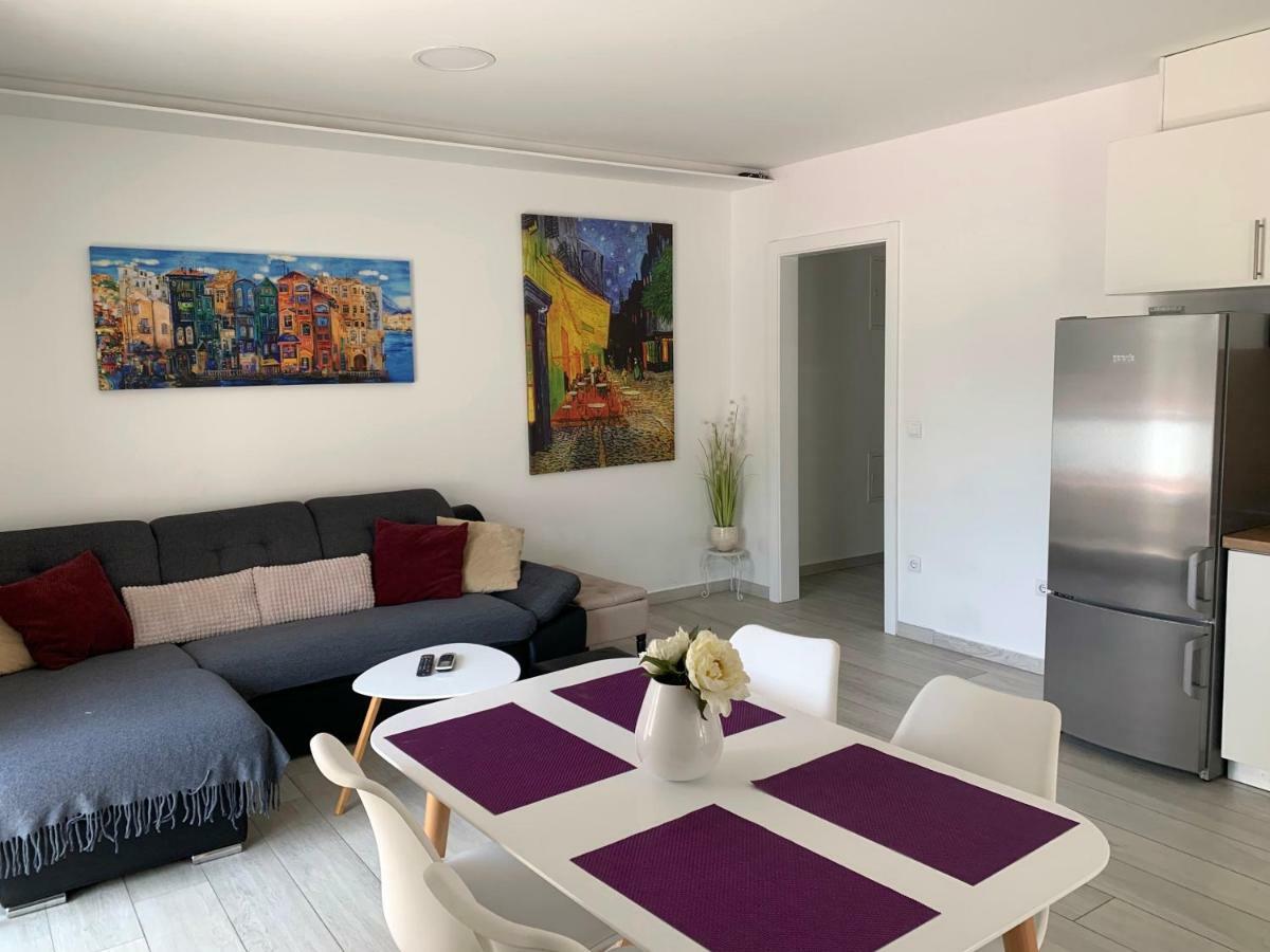 Apartments Danica Промайна Екстер'єр фото