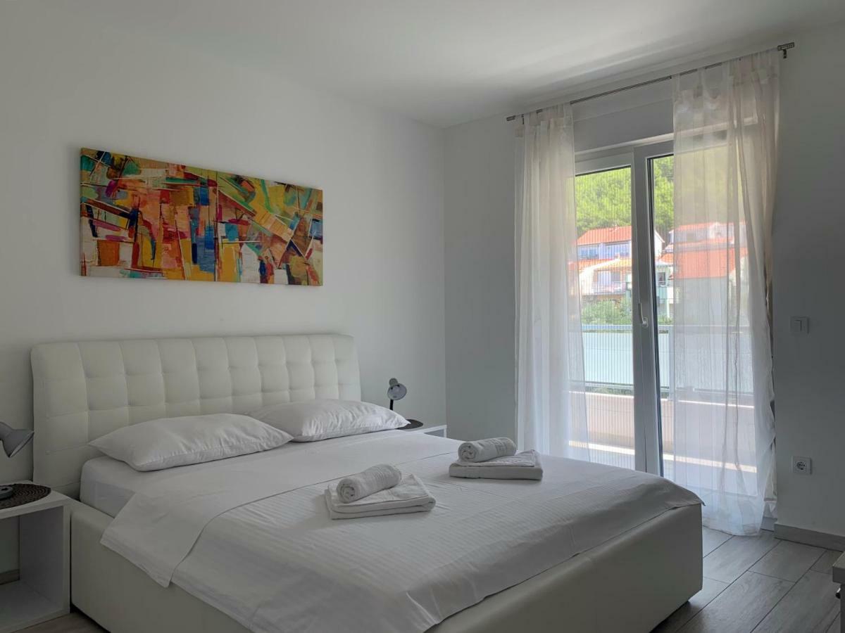 Apartments Danica Промайна Екстер'єр фото